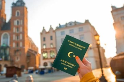 2026 Hususi Damgalı Yeşil Pasaport görseli.